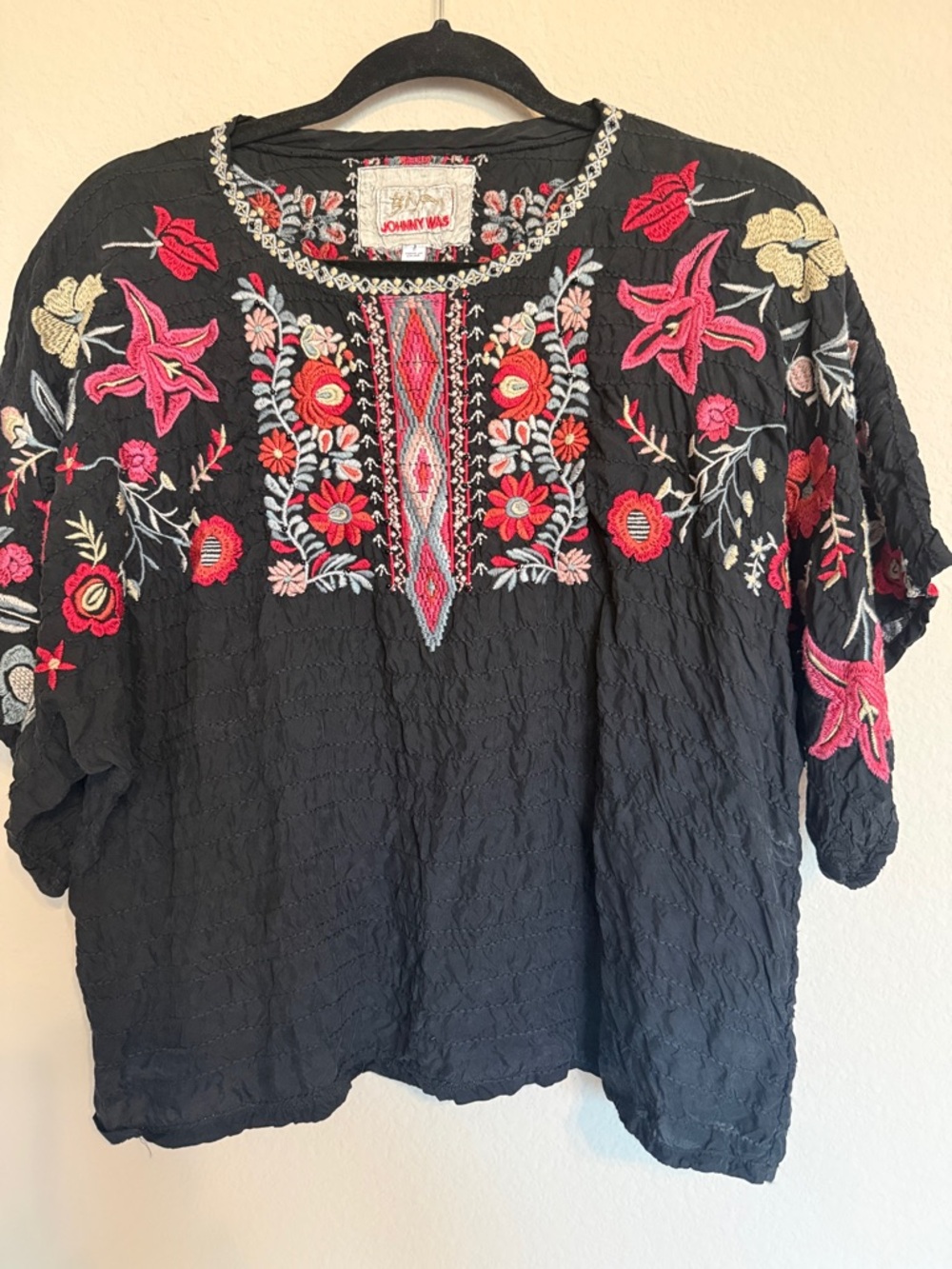 Johnny Was Black Embroidered Floral Peasant Tunic. Size S